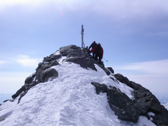 b0715b04-Strahlhorn-Gipfel.jpg