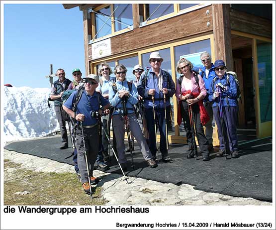 Wandergruppe am Hochrieshaus