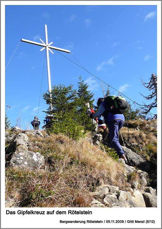 das Gipfelkreuz auf dem Rötelstein