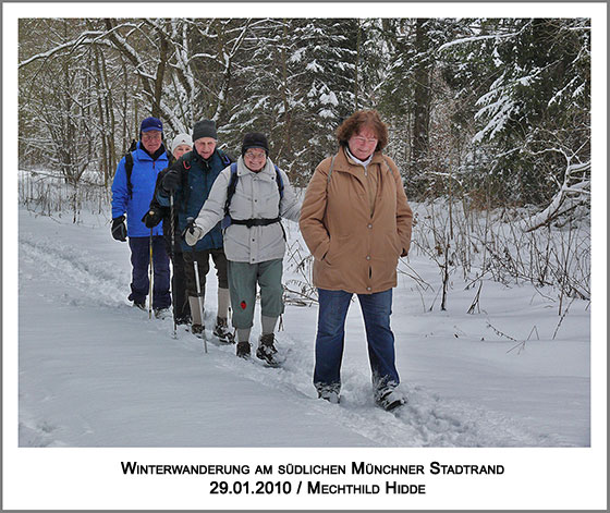 weiter gehts im Gänsemarsch durch den Schnee