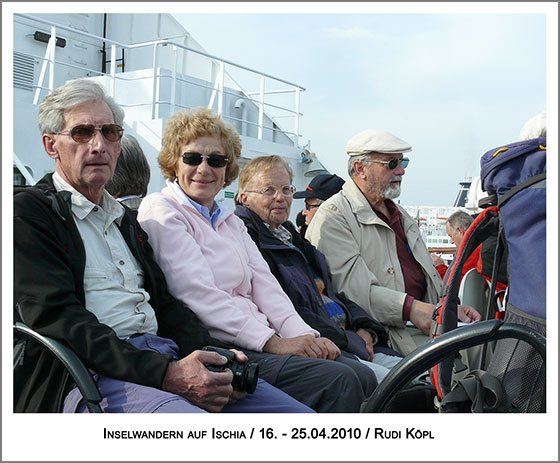 auf dem Sonnendeck des Fährschiffes