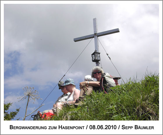 Rast am Gipfelkreuz