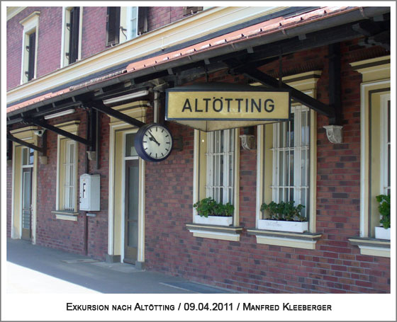 am Bahnhof Altötting angekommen