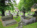 <p style="text-align: center;">alter Friedhof bei der Nikolaikirche</p>