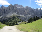 <p>Zum Gr&ouml;dner Joch</p>