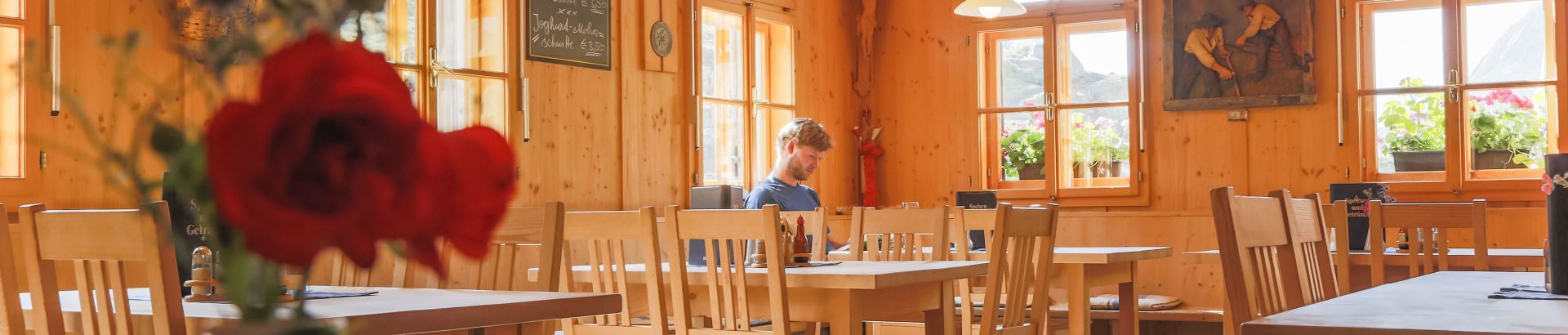 jhh_19_5760x1230+0+1286_1920x410