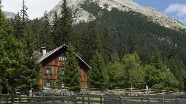 Das Ganghoferhaus unter dem Predigtstein