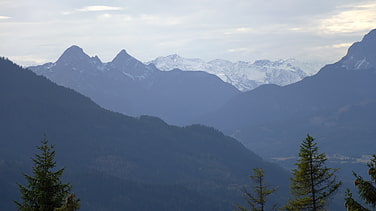 Ausblick zu Arnspitze und Arnplattenspitze