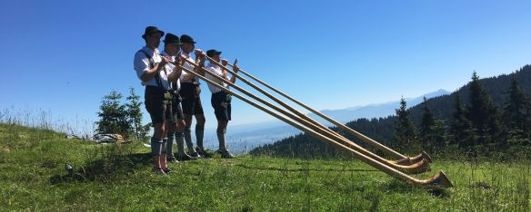 Listening to Alphorns on the way to Hörnle