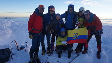 Endlich geschafft! Bei Sonnenaufgang am Gipfel „Ventimilla“ des Chimborazo