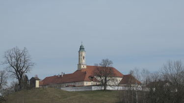 Kloster Reutberg in Sicht