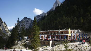 Die Höllentalangerhütte