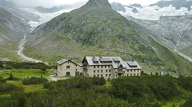 Berliner Hütte vor dem Steinmandl