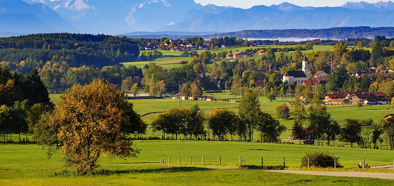 Feine Ausblicke Richtung Zugspitze und Ammergauer Alpen