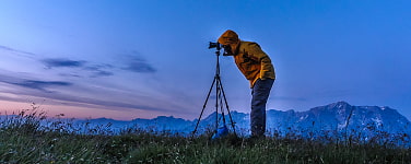 Früher Beginn beim Fotografieren - nach einer Biwaknacht am Gipfel