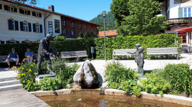 Wünschelrutengänger-Brunnen in Bad Wiessee