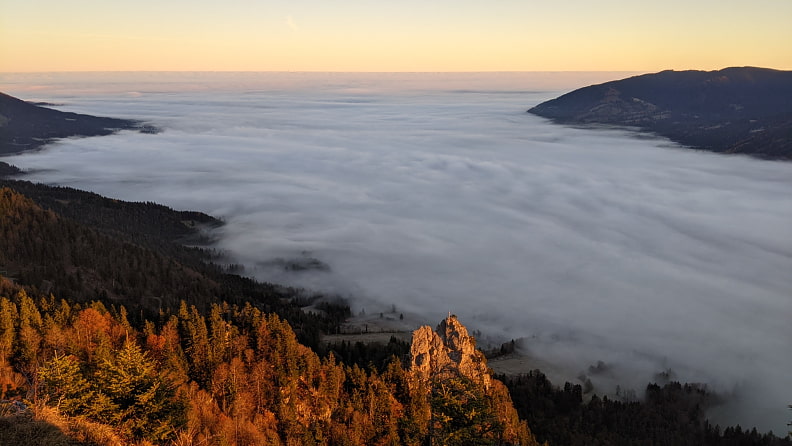 Klassische Inversionswetterlage: Lenggries und Bad Tölz liegen unter der Nebeldecke