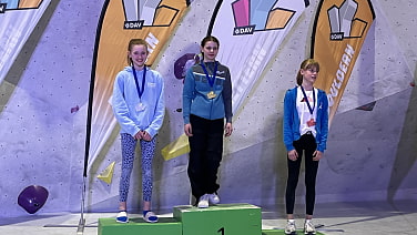 1. Olivia Kistmacher, 2. Paula Mayer-Vorfelder. 3. Ida Stapelberg