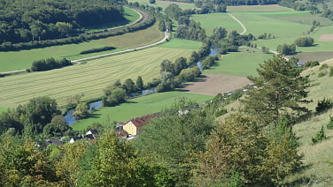 Allerlei Verkehrswege im Altmühltal  (Bahnstrecke - Straße - Wanderwege)