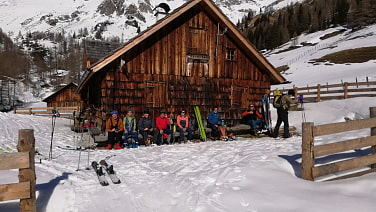 Sonnenpause an der Muhrer Alm