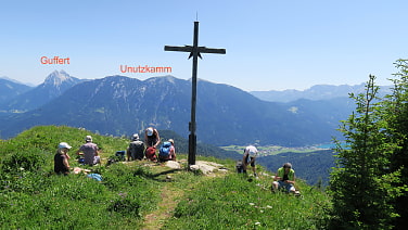 ... und genossen die traumhafte Rundumsicht ...