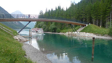 Über die Brücke