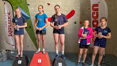 Podest U15w: 2. Lotta Niziak, 3. Platz Tamara Strigo - KidsCup Lead