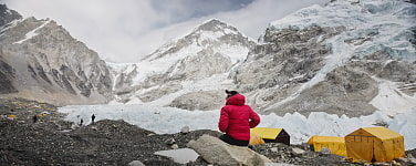 Mensch in Basecamp