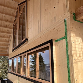 Fenster in der neuen Hütte