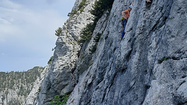 Das Anklettern an der Kampenwand fand dieses Mal wieder unter besten Bedingungen statt.