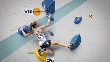 Flash für Anna Apel im fünften Quali-Boulder