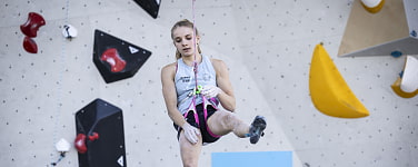 Elli Faßbender in einer Lead-Route