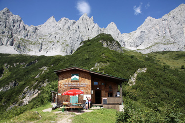 Unser Domizil für‘s Wochenende: Die Ackerlhütte des ÖAV.
