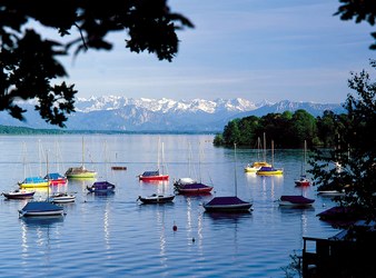 Das Fünf Seen Land: Seeblick auf Roseninsel (c) Tourismusverband Starnberger Fünf-Seen-Land