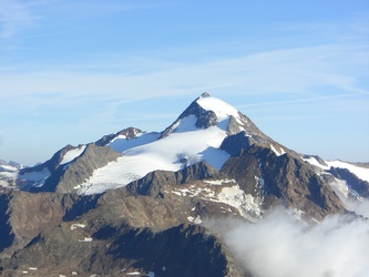 Quelle: www.alpenvereinaktiv.com/de/tour/zur-weisskugel-3.739m-von-der-oberetteshuette/99422