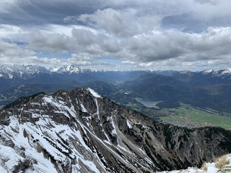 Panoramablick auf dem Weg zum Gipfel (Mai 2020)