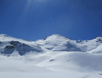 Ideales Schneeschuhgelände auf dem Weg zur Kreuzspitze