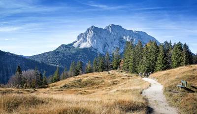 Blick vom Hohen Kranzberg aufs Karwendelgebirge